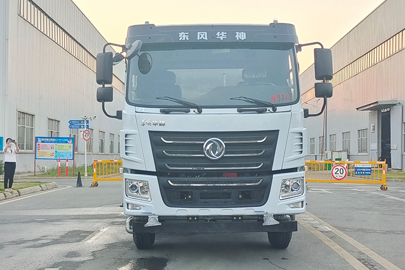 华神F5  12方洒水、雾炮車(chē)